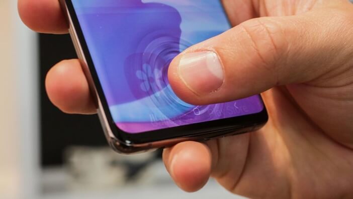 Galaxy S10 эффект сканера отпечатков в дисплее